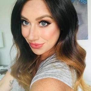 Meet your Posher, Jillian